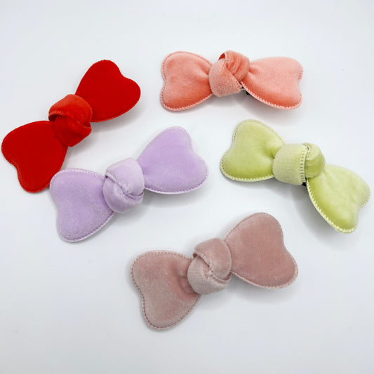 Madeleine bows