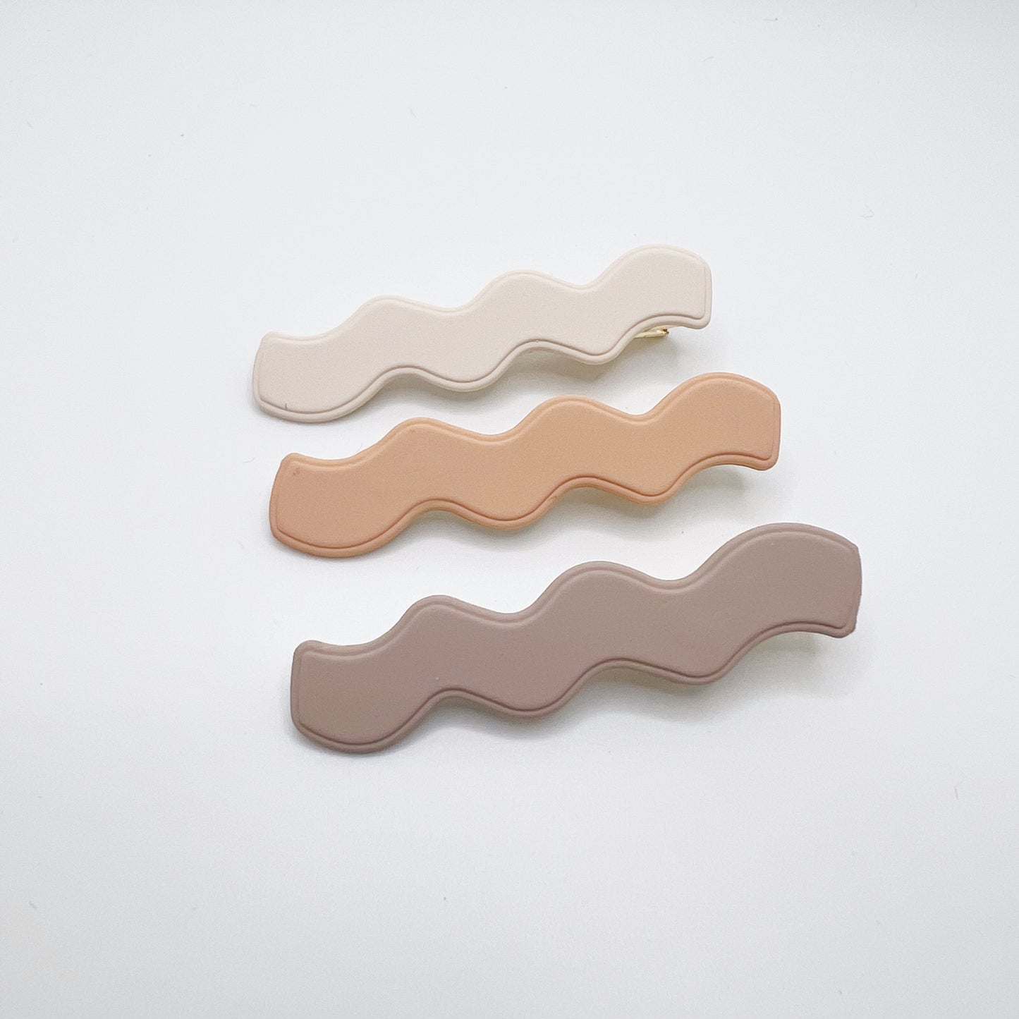 Wavy trio